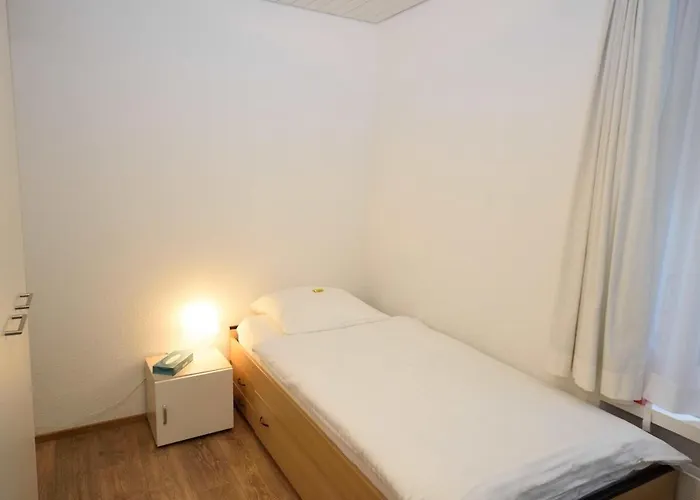 شقة Cozy Near Main Station - Color 2