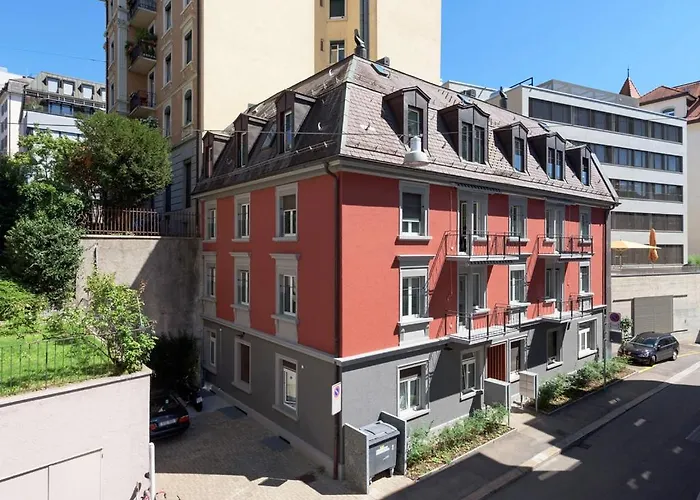 Cozy Near Main Station - Color 2 شقة زيورخ